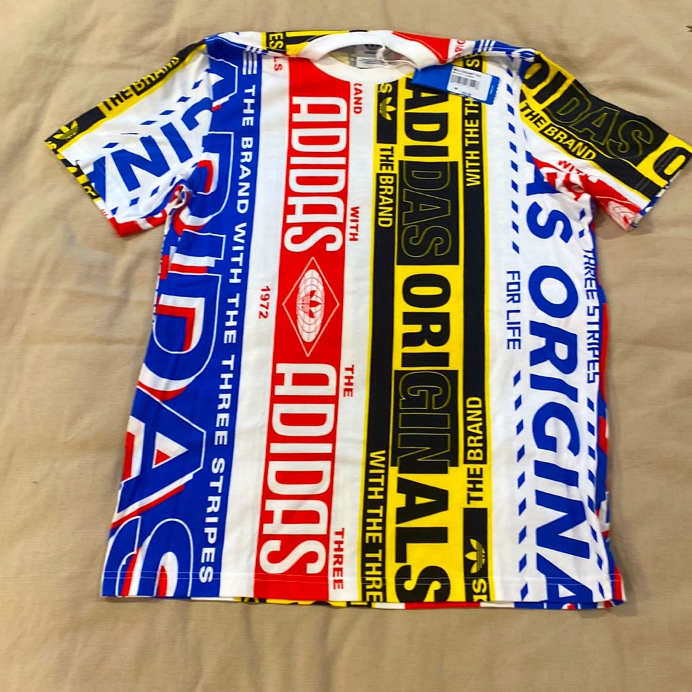 ADIDAS MULTISCARF TEE. Size Medium. NWT.